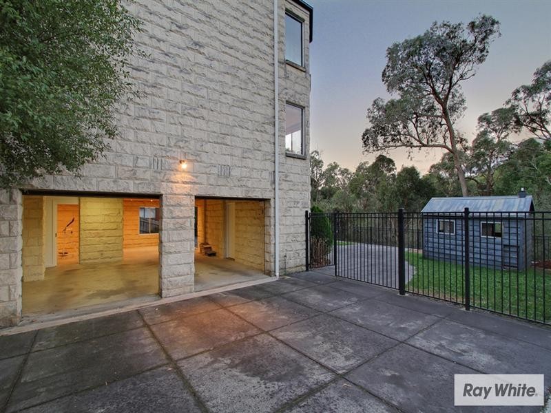 25 BRONTE Court, Croydon North VIC 3136