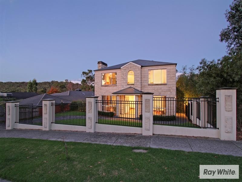 25 BRONTE Court, Croydon North VIC 3136