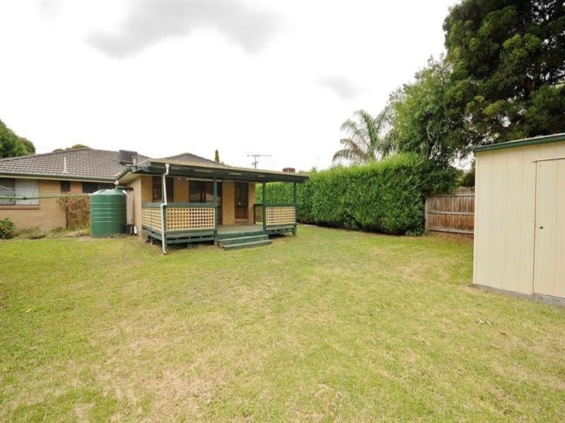 9 Larissa Court, Croydon VIC 3136