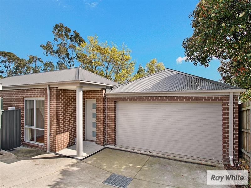 Unit 3, 5 BRAMBLEBERRY Lane, Chirnside Park VIC 3116