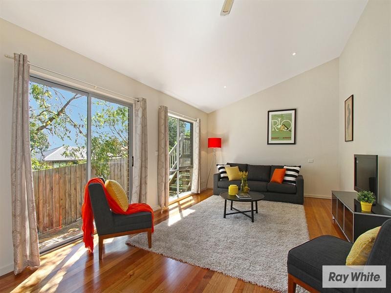 Unit 3, 5 BRAMBLEBERRY Lane, Chirnside Park VIC 3116