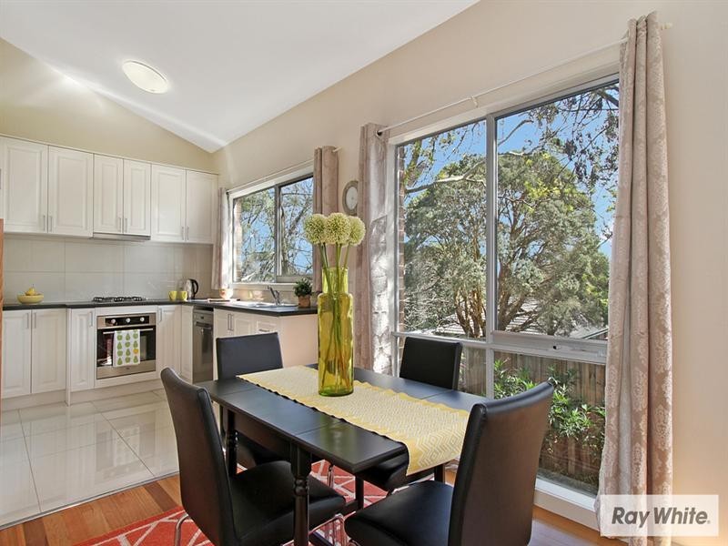 Unit 3, 5 BRAMBLEBERRY Lane, Chirnside Park VIC 3116