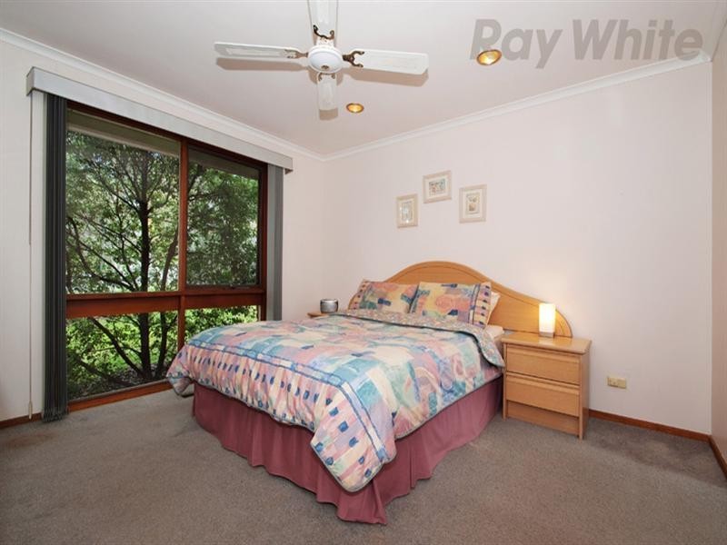 6 ROWLAND Court, Wonga Park VIC 3115