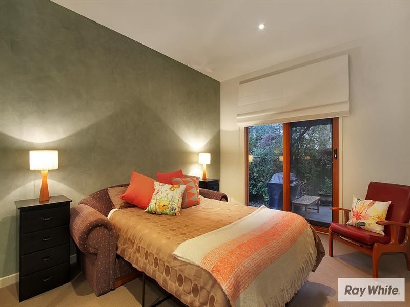 2 TURNER Street, Croydon VIC 3136