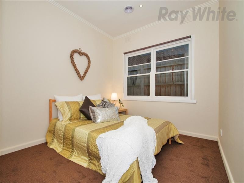 61 EXETER Road, Croydon North VIC 3136