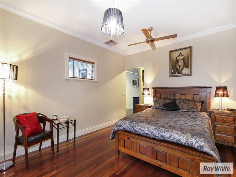 7 PACIFIC Drive, Mooroolbark VIC 3138