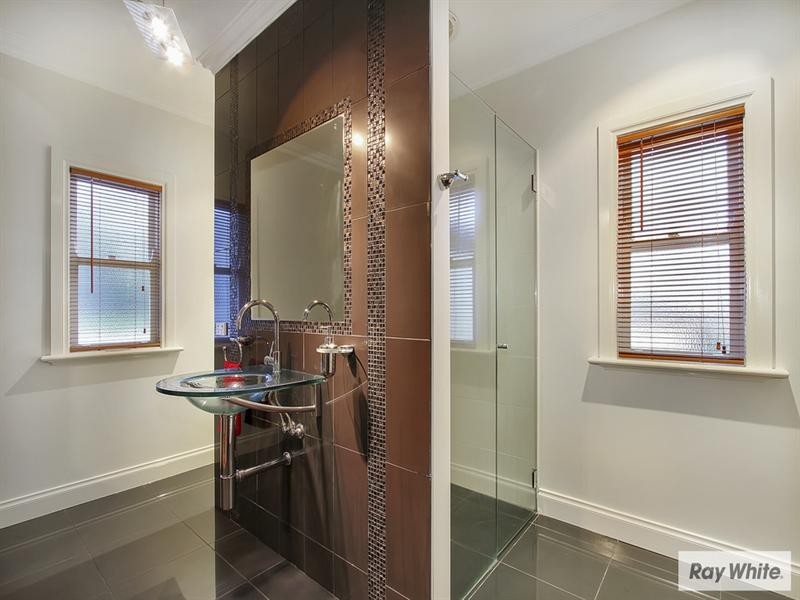 7 PACIFIC Drive, Mooroolbark VIC 3138