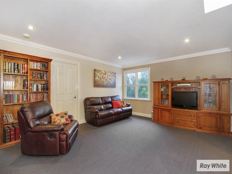 7 PACIFIC Drive, Mooroolbark VIC 3138