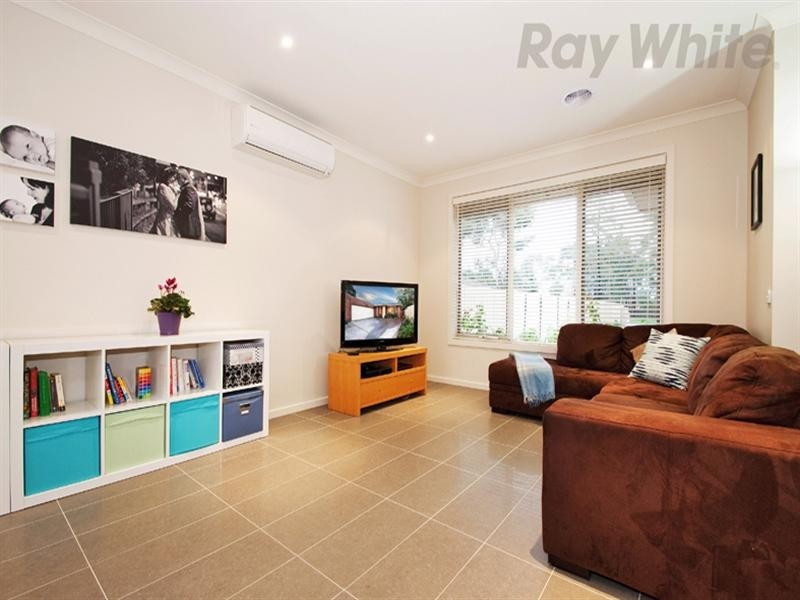 51 MOUNT VIEW Parade, Croydon VIC 3136