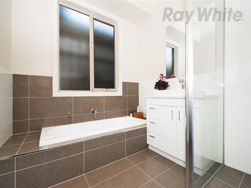 51 MOUNT VIEW Parade, Croydon VIC 3136