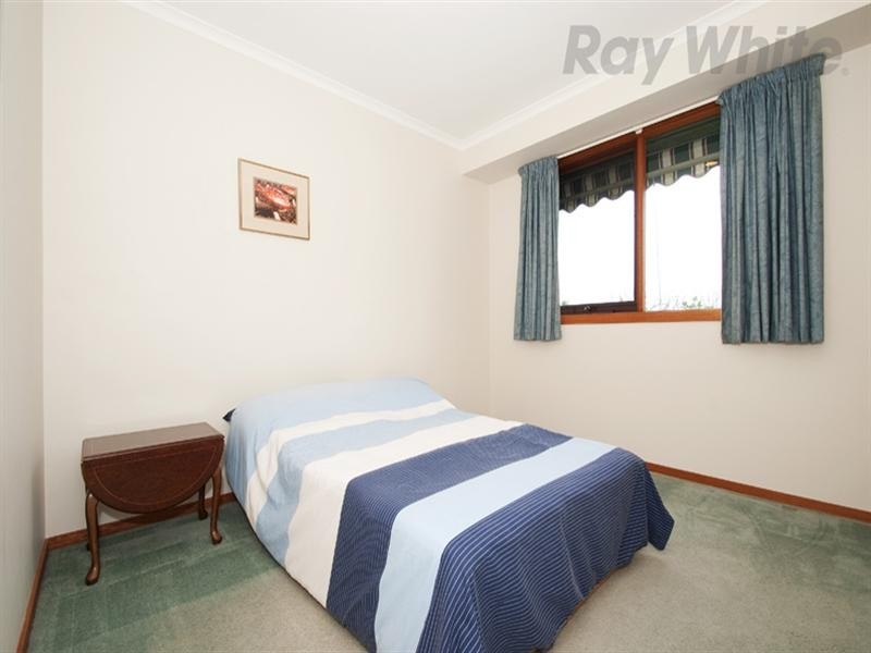 40 BLACK SPRINGS Road, Chirnside Park VIC 3116