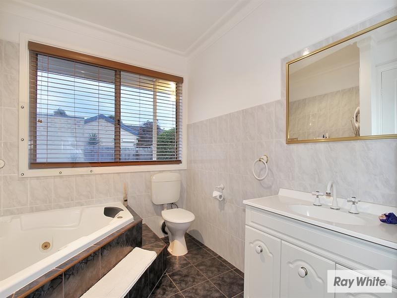 10 LEIGH Road, Croydon VIC 3136