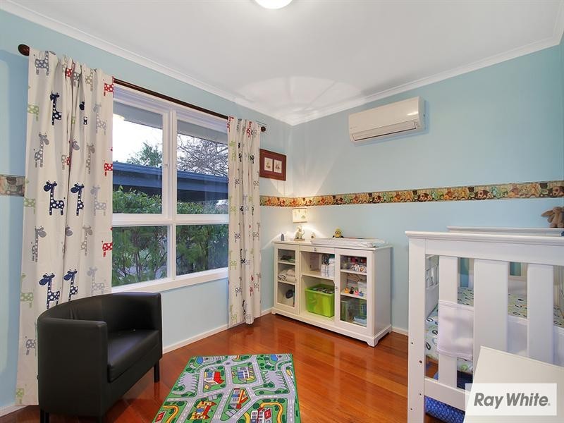10 LEIGH Road, Croydon VIC 3136