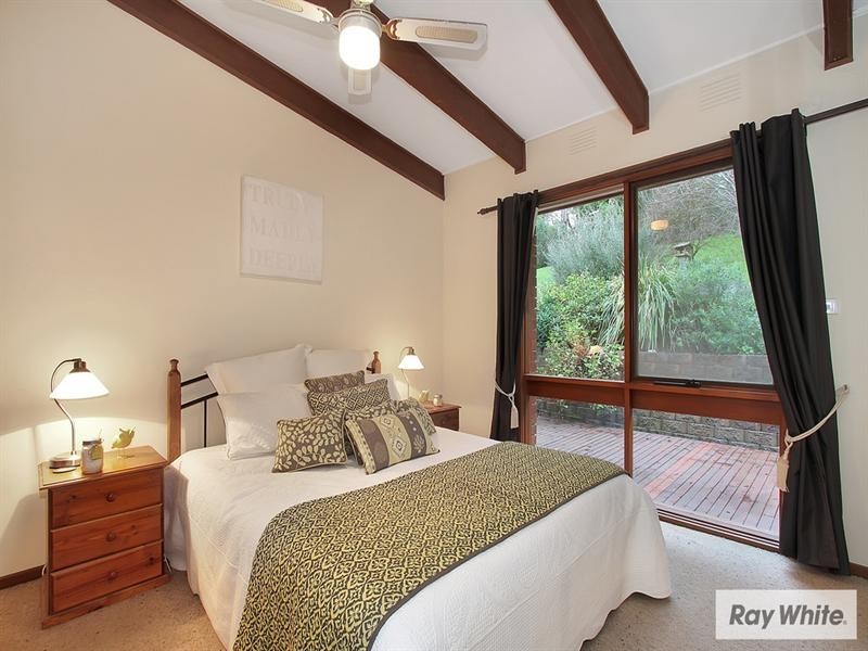 104 CHARLES Road, Lilydale VIC 3140