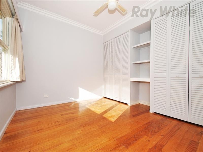 18 Vasey Concourse, Ringwood East VIC 3135