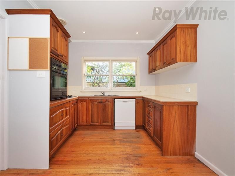 18 Vasey Concourse, Ringwood East VIC 3135