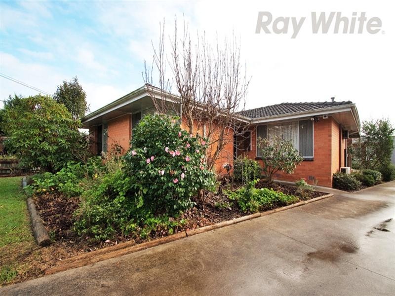 4 WARRUGA Court, Croydon VIC 3136