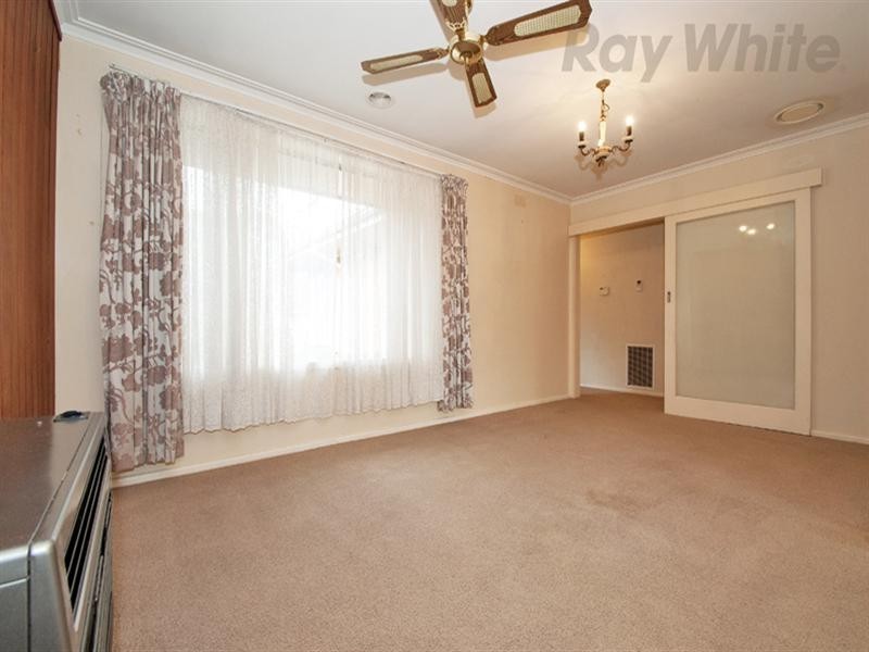 4 WARRUGA Court, Croydon VIC 3136