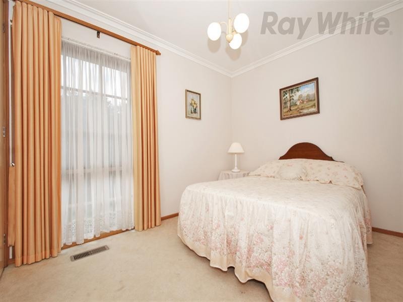 46 Alpine Way, Kilsyth VIC 3137