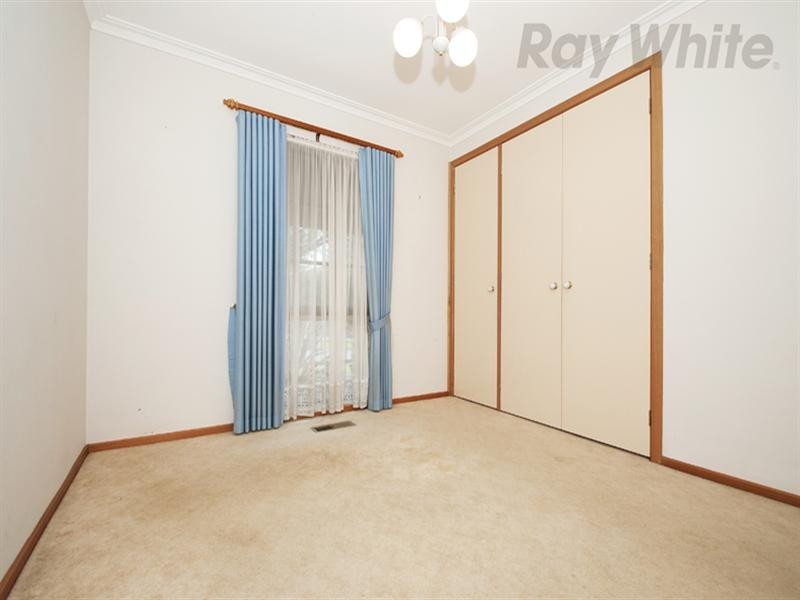 46 Alpine Way, Kilsyth VIC 3137