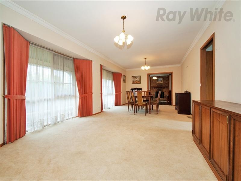 46 Alpine Way, Kilsyth VIC 3137