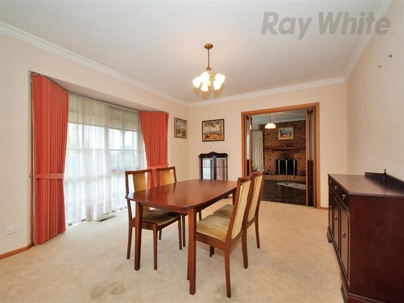 46 Alpine Way, Kilsyth VIC 3137