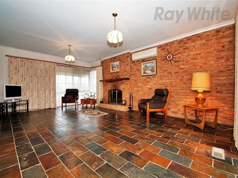 46 Alpine Way, Kilsyth VIC 3137