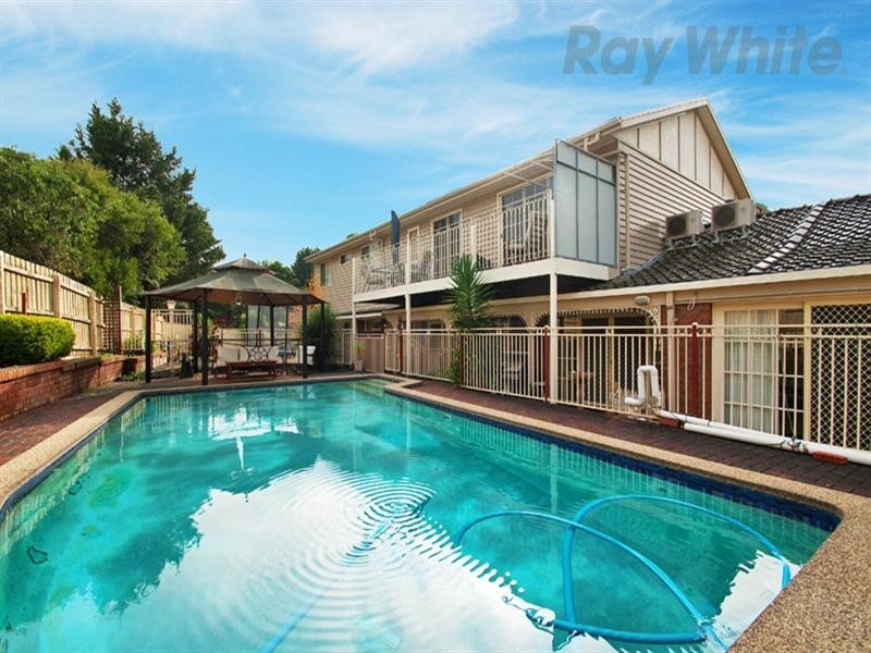 1 Cotswold Court, Chirnside Park VIC 3116