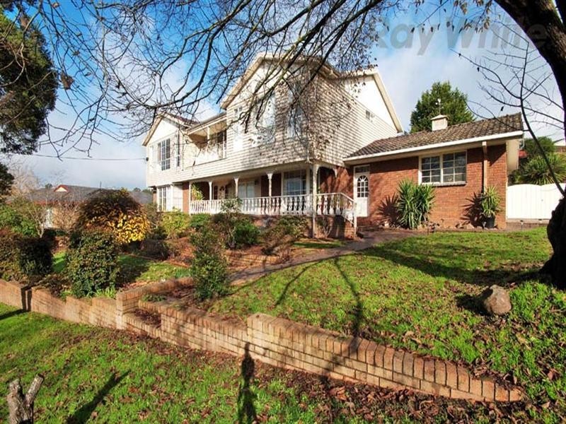 1 Cotswold Court, Chirnside Park VIC 3116