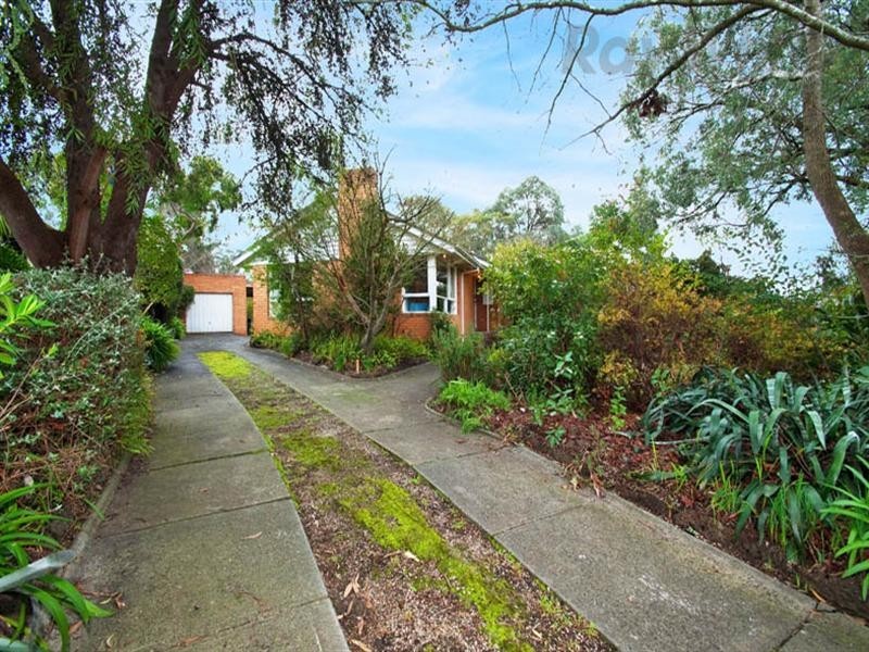 94 MOUNT VIEW Parade, Croydon VIC 3136