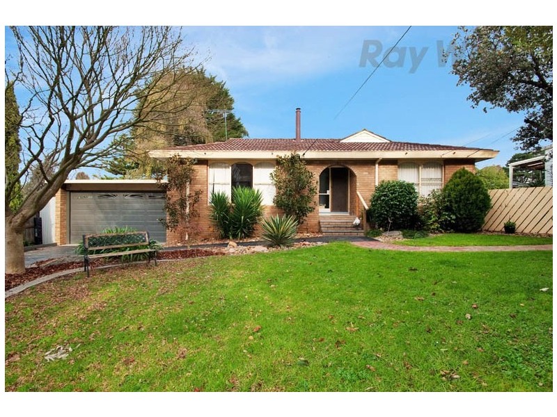4 MIRNONG Court, Croydon North VIC 3136