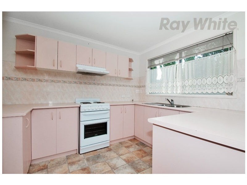4 MIRNONG Court, Croydon North VIC 3136