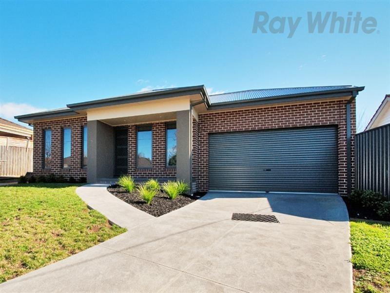 1/5 Gladstone Street, Lilydale VIC 3140