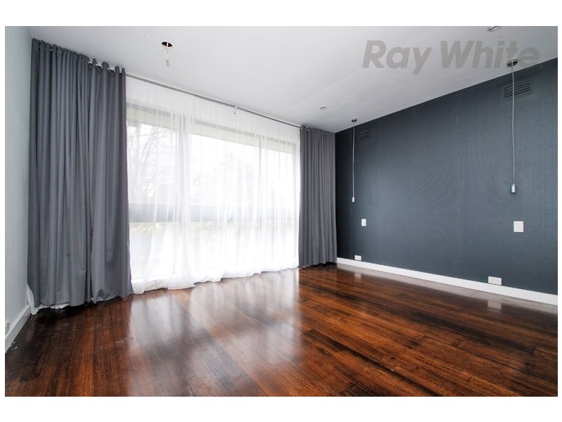 23 Beaufort Road, Croydon VIC 3136