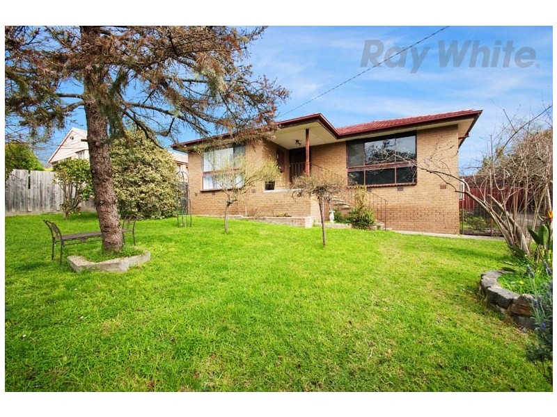 23 Beaufort Road, Croydon VIC 3136