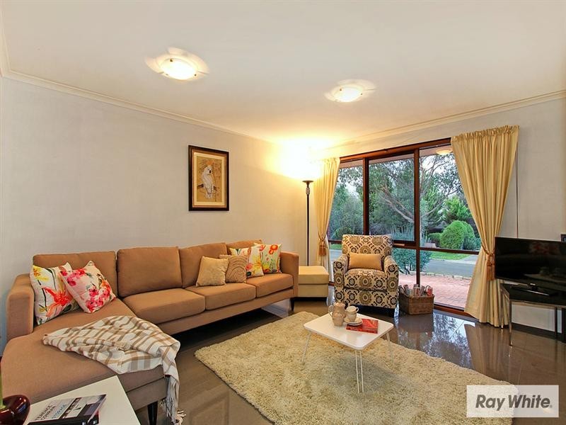 14 TARA Close, Croydon VIC 3136