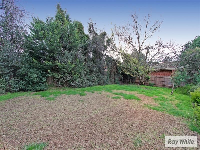 14 TARA Close, Croydon VIC 3136