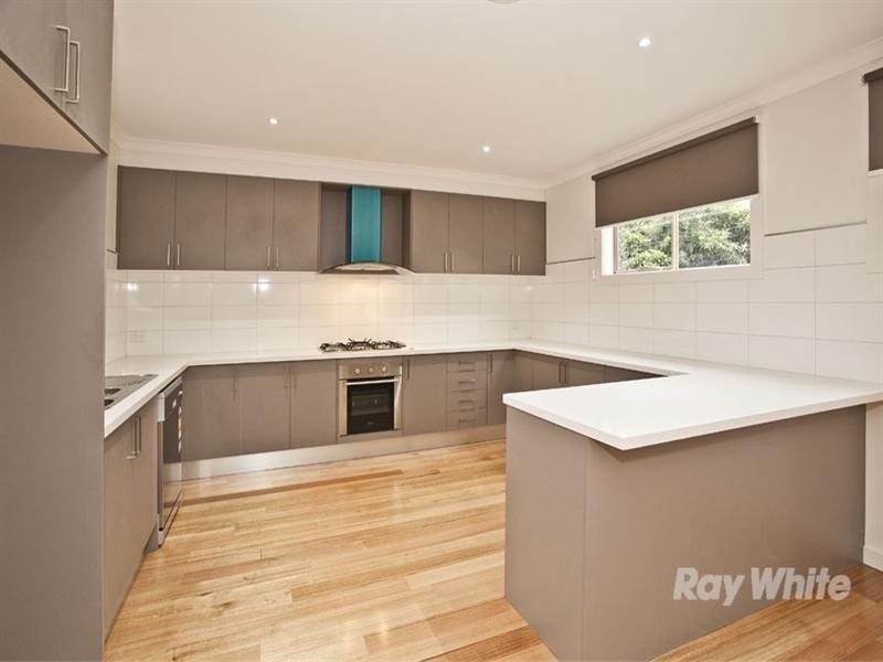 1/13 Barkly Street, Ringwood VIC 3134