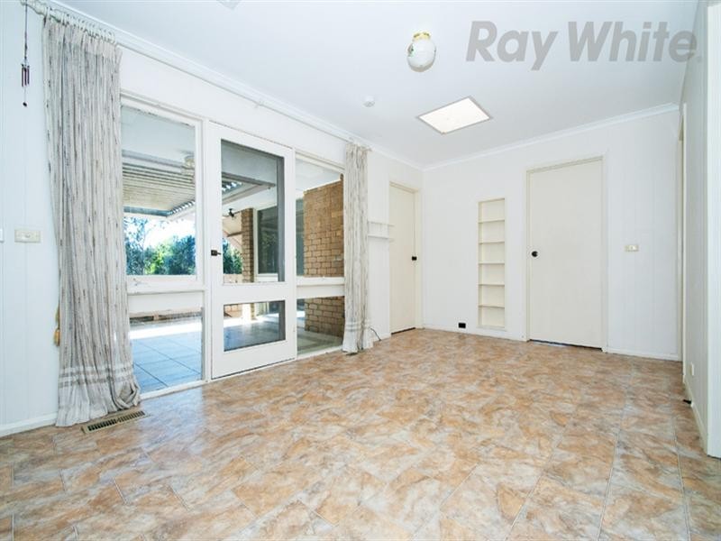 9 BRENDA Court, Croydon VIC 3136