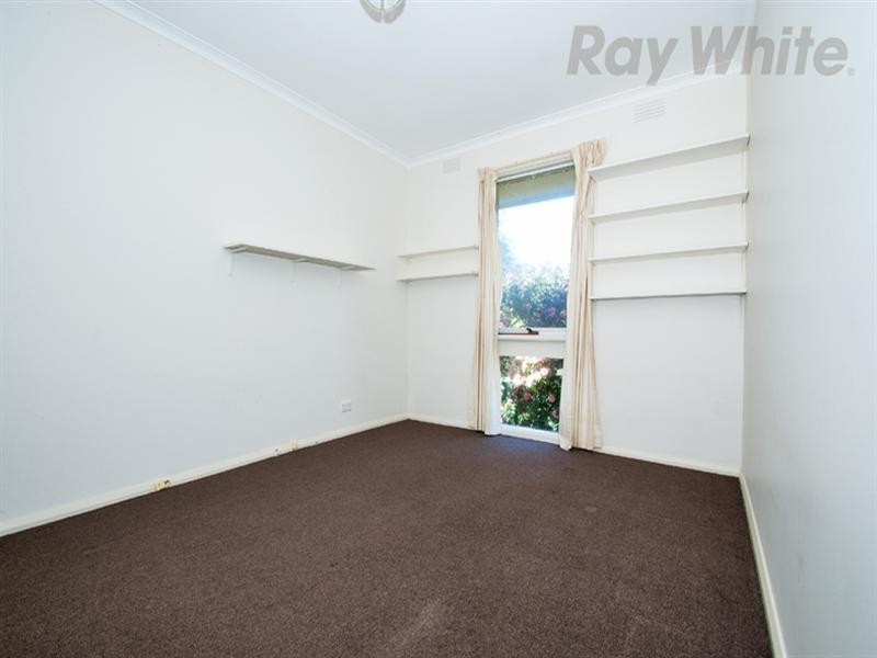 9 BRENDA Court, Croydon VIC 3136