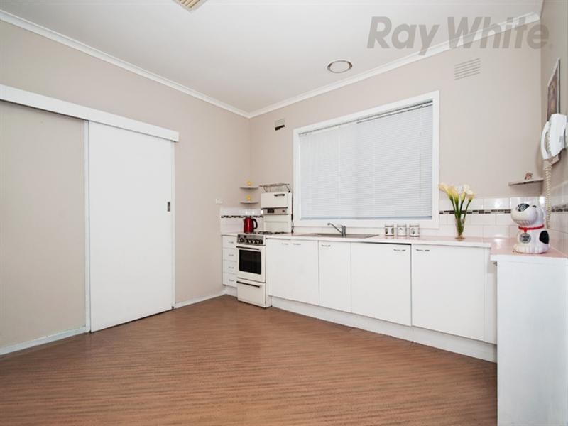 12 KALINDA Road, Croydon VIC 3136