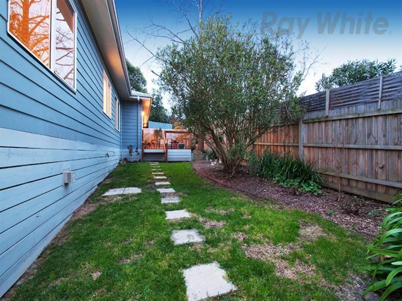 84 MOUNT VIEW Parade, Croydon VIC 3136