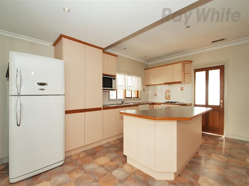 174 Mt Dandenong Road, Ringwood East VIC 3135