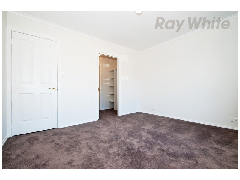 10 Chirnside Drive, Chirnside Park VIC 3116