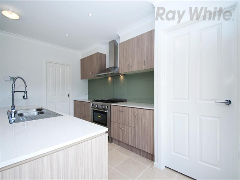 30 Bennison Street, Croydon VIC 3136