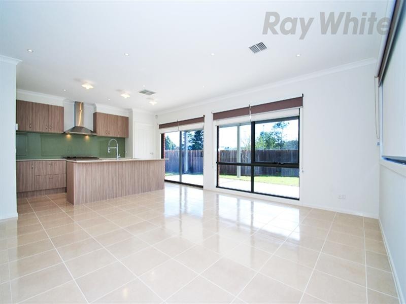 30 Bennison Street, Croydon VIC 3136