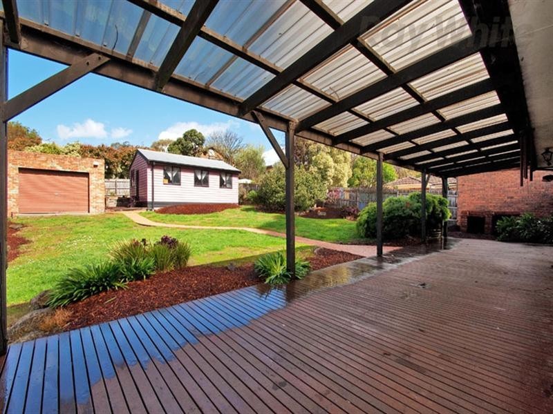 13 SPRINGSONG PASS, Chirnside Park VIC 3116