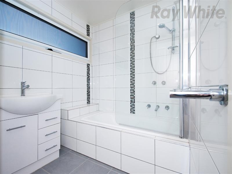 802 Mt Dandenong Road, Montrose VIC 3765