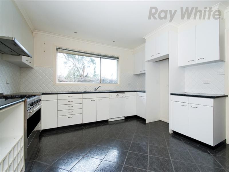 21 Emma Road, Croydon VIC 3136