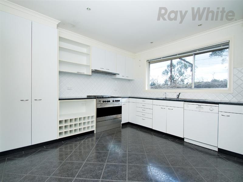 21 Emma Road, Croydon VIC 3136